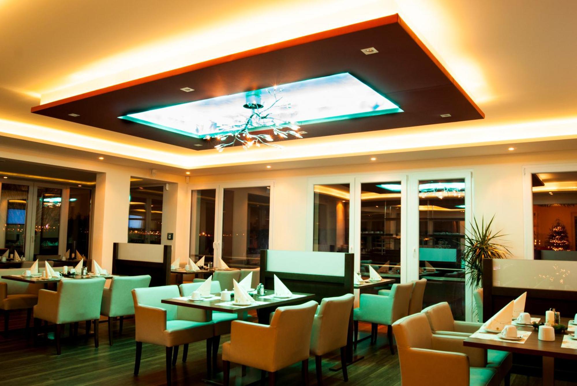 Hotel Warnow 로스토크 외부 사진