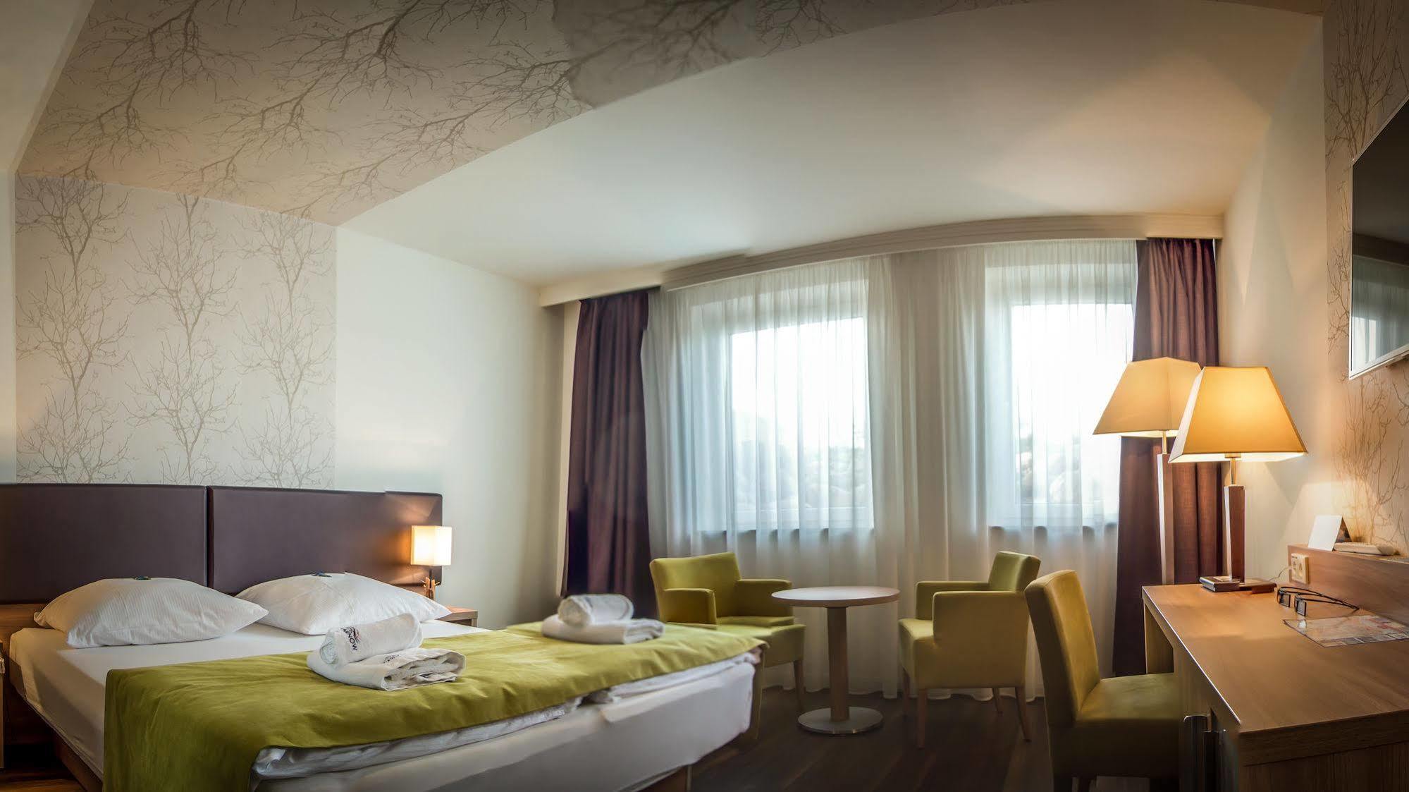 Hotel Warnow 로스토크 외부 사진